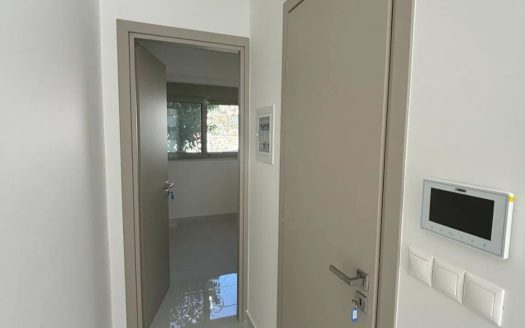 Κατοικία προς πώληση, Υμηττός